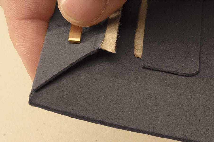 Massief kartonnen enveloppen zwart B4 - 285 x 365 x 0-30mm (100st)