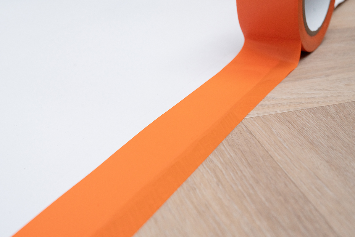 Stuclopertape removable oranje - 50mm x 33m