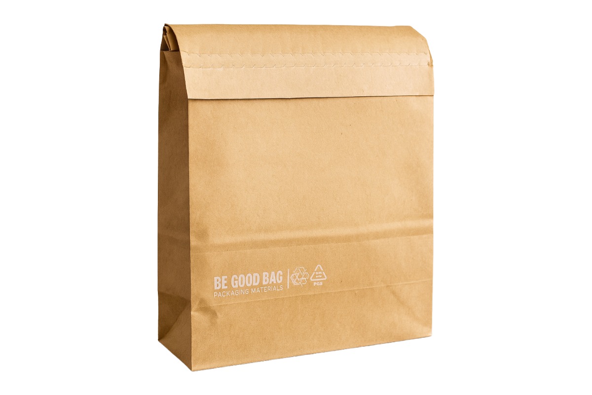 Papieren verzendzakken ''Be good bag'' - 320 x 430mm + 120mm (100st)