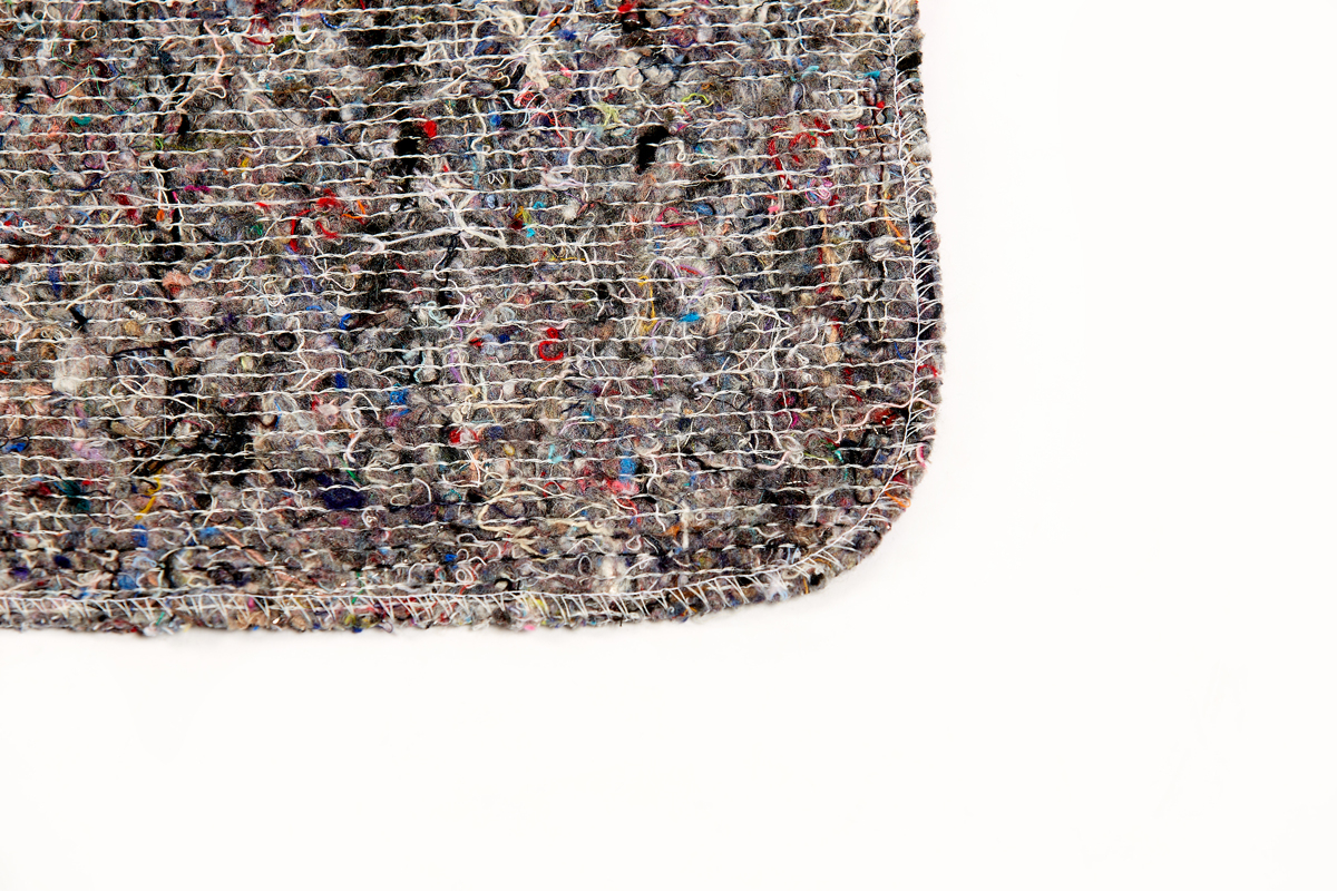 Verhuisdekens gestikt gepersonaliseerd - 150 x 200cm Verhuisdekens gestikt gepersonaliseerd - 150 x 200cm